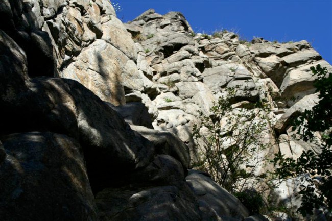 Lezení na vltavských skalách, Roviště, Středočeský kraj