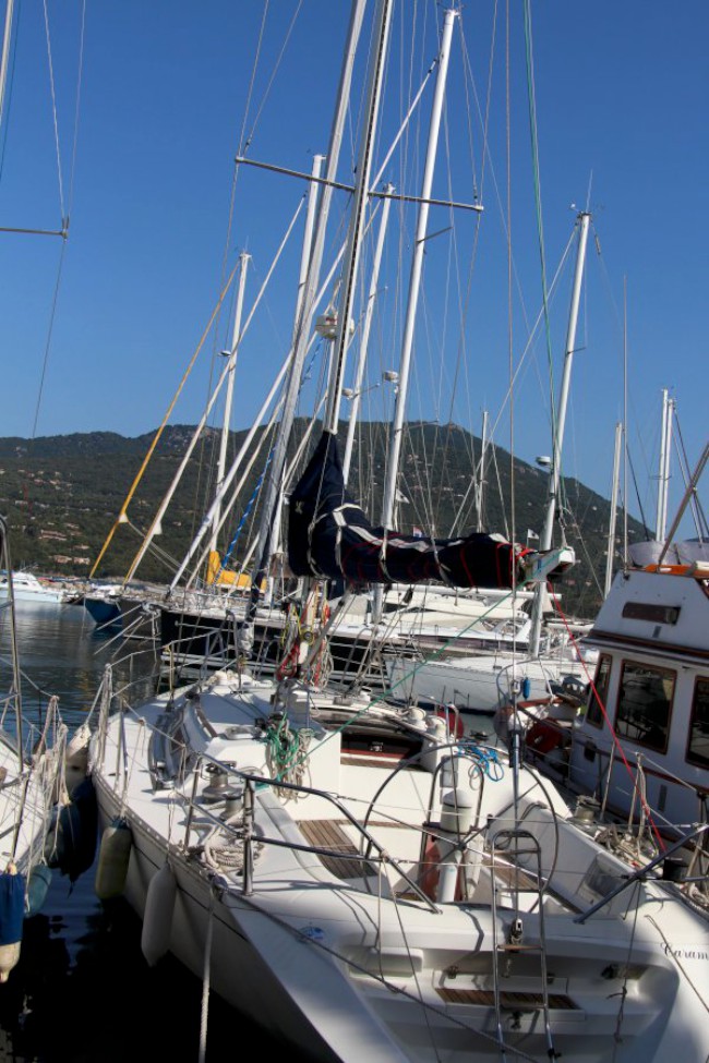 Propriano, město a přístav, Korsika, Francie