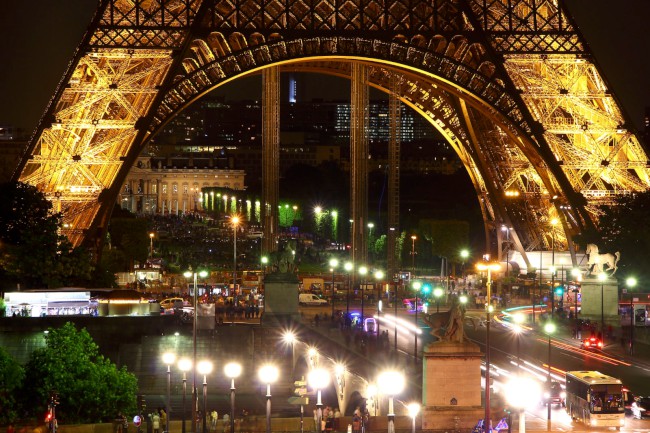 Výstup na Eiffelovu věž, Champ de Mars, Paříž, Francie
