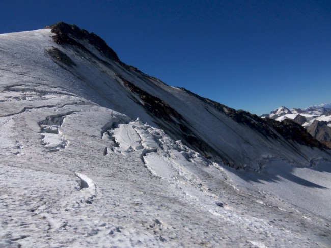 Wildspitze na ledovec Taschachferner, sestup, Wildspitze, Öetztálské Alpy, Tyrolsko, Rakousko
