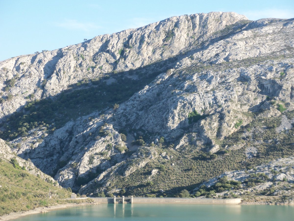 Přehrada Embassament de Gorg Blau, de Cúber, pohoří Serra de Tramuntana, Santuari, Mallorca, Baleárské ostrovy, Španělsko