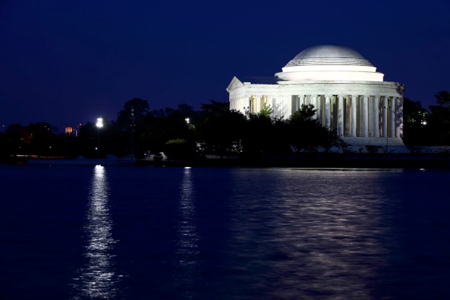 Noční focení ve Washingtonu, D.C., Spojené státy americké 