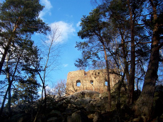 Zřícenina hradu Valdek, Neřežín, Vojenský újezd Brdy