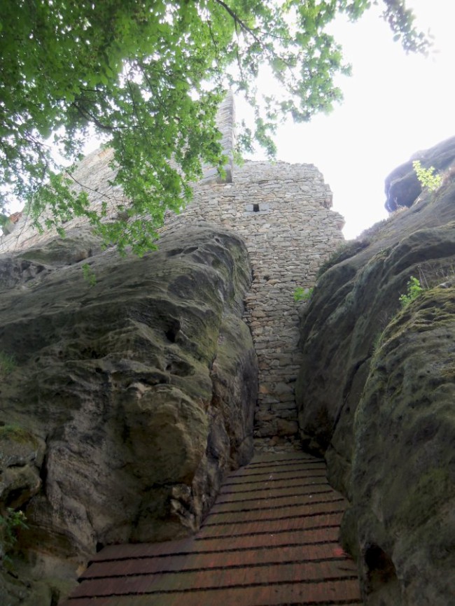 Zřícenina středověkého hradu Valečov, skalní město, Boseň, Český ráj
