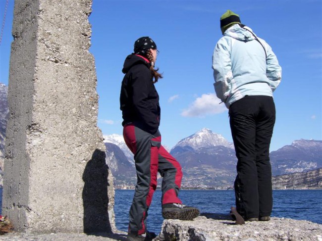 Jezero Lago di Garda, Itálie, Dolomity, Brenta