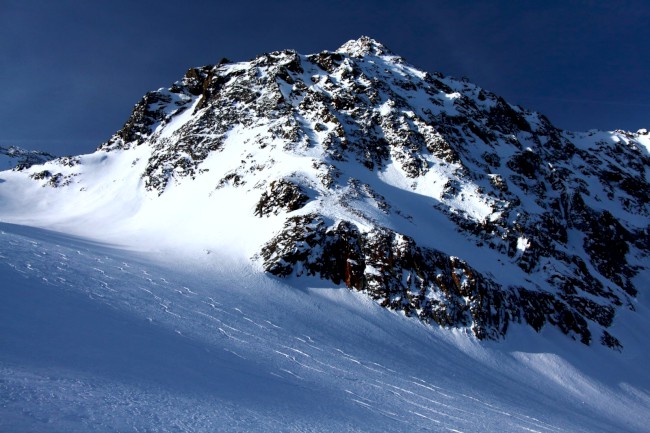 Výstup po ledovci Längentalferner na Längentaler Weißer Kogel, Stubaiské Alpy, Rakoukso