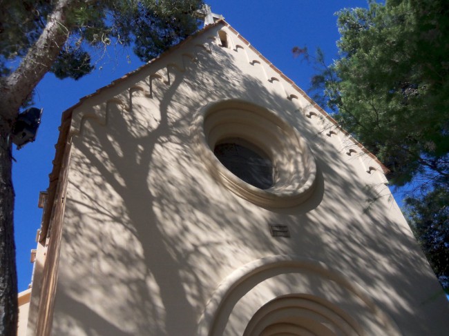 Kostel Església de son serra, Santa Margalida, Mallorca, Baleárské ostrovy, Španělsko