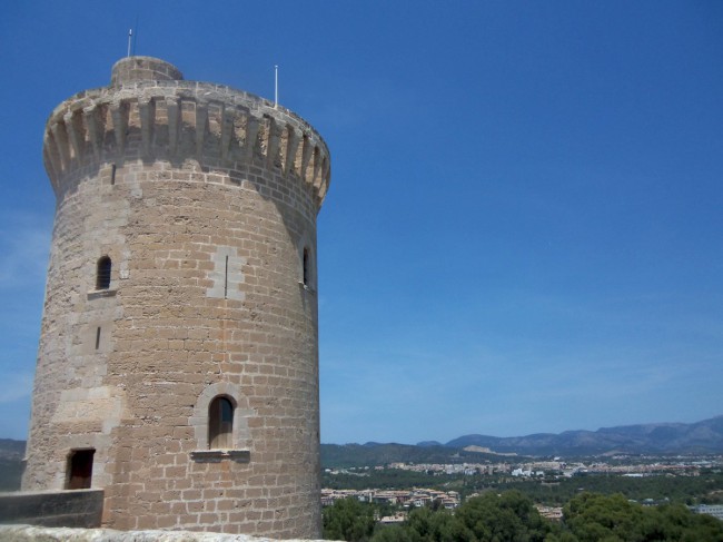 Hrad Castell de Bellver, Palma del Mallorca, Mallorca, Baleárské ostrovy, Španělsko