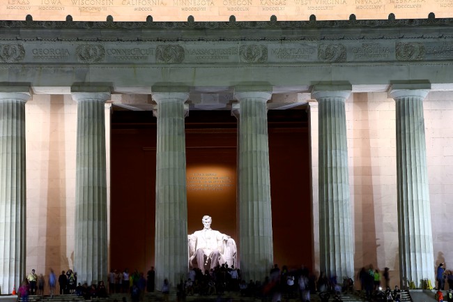 Noční focení ve Washingtonu, D.C., Spojené státy americké 