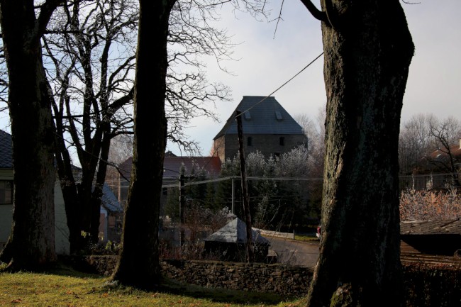 Čachrov, Tvrz Čachrov, Gotický kostel svatého Václava, Šumava, Západní čechy